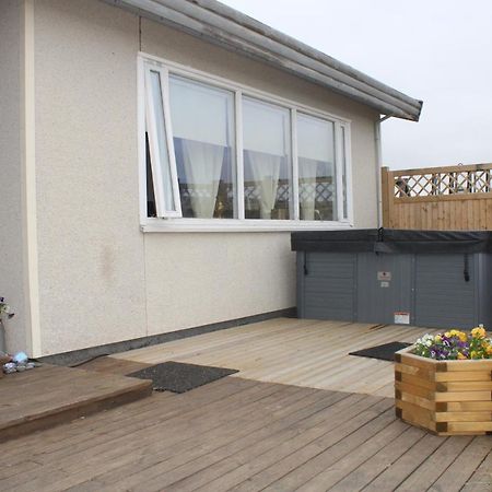 Stori-Bakki Guesthouse-With Hot Tub Egilsstadir Exterior photo