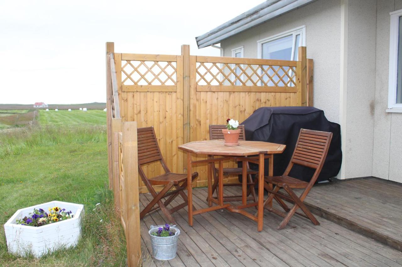 Stori-Bakki Guesthouse-With Hot Tub Egilsstadir Exterior photo